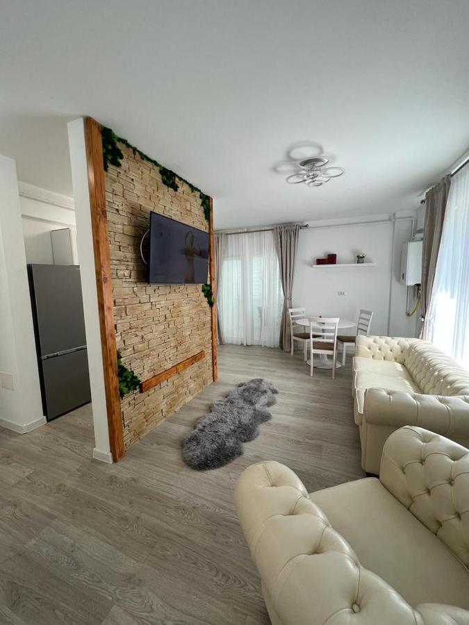 Urban Apartments And Studios - City Center Iasi Buitenkant foto