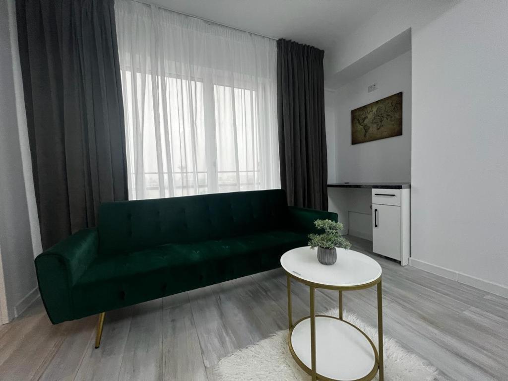 Urban Apartments And Studios - City Center Iasi Buitenkant foto