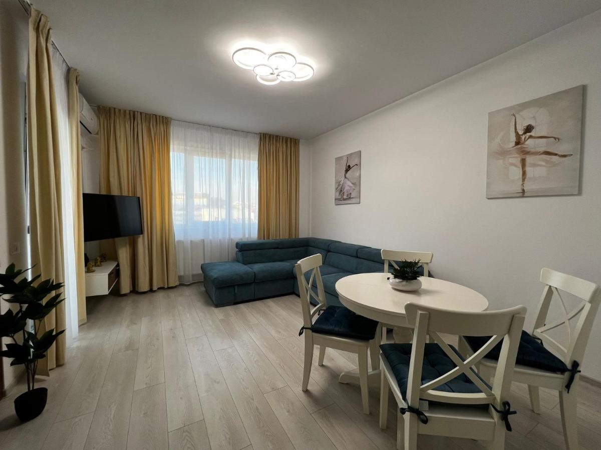 Urban Apartments And Studios - City Center Iasi Buitenkant foto
